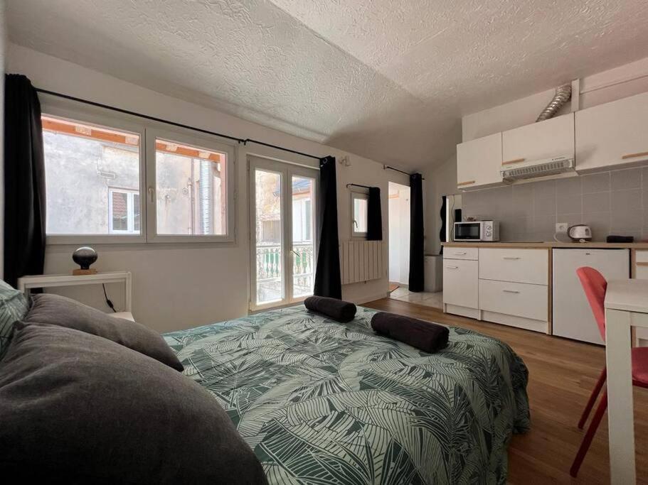 Le Cocon De Melun Apartment Exterior photo